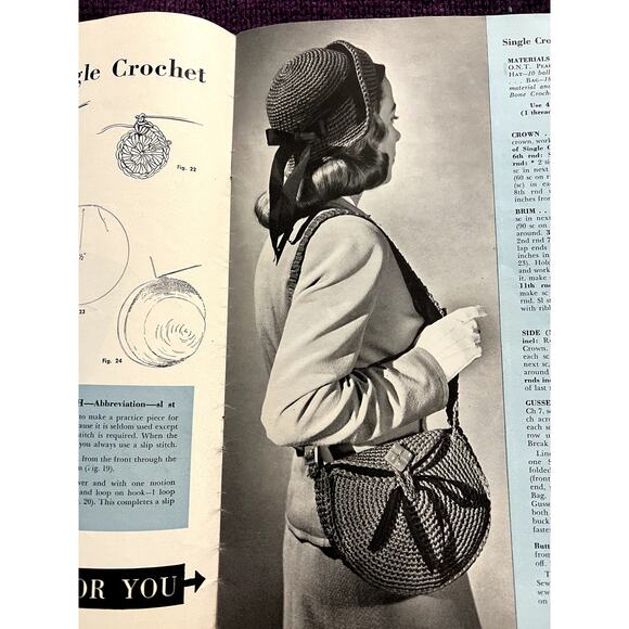 Crocheted pattern book 1940s hat purse gloves beadspread - Picture 7 of 16